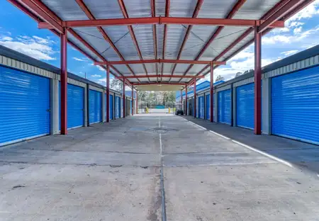 SmartStopSelfStorage-ConroeTX-3750FM1488Rd-DriveUpUnits