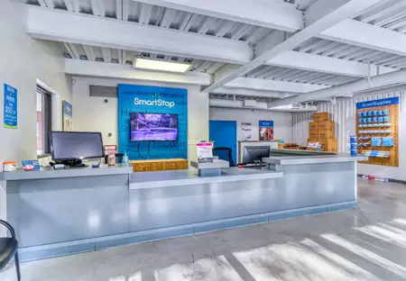 SmartStopSelfStorage-TheWoodlandsTX-7474GoslingRd-Office