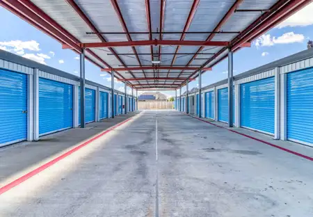 SmartStopSelfStorage-HoustonTX-8415QueenstonBlvd-DriveUpUnits