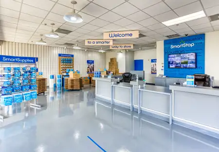 SmartStopSelfStorage-HoustonTX-8415QueenstonBlvd-Office