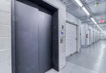 SmartStopSelfStorage-TheWoodlandsTX-7474GoslingRd-Elevators