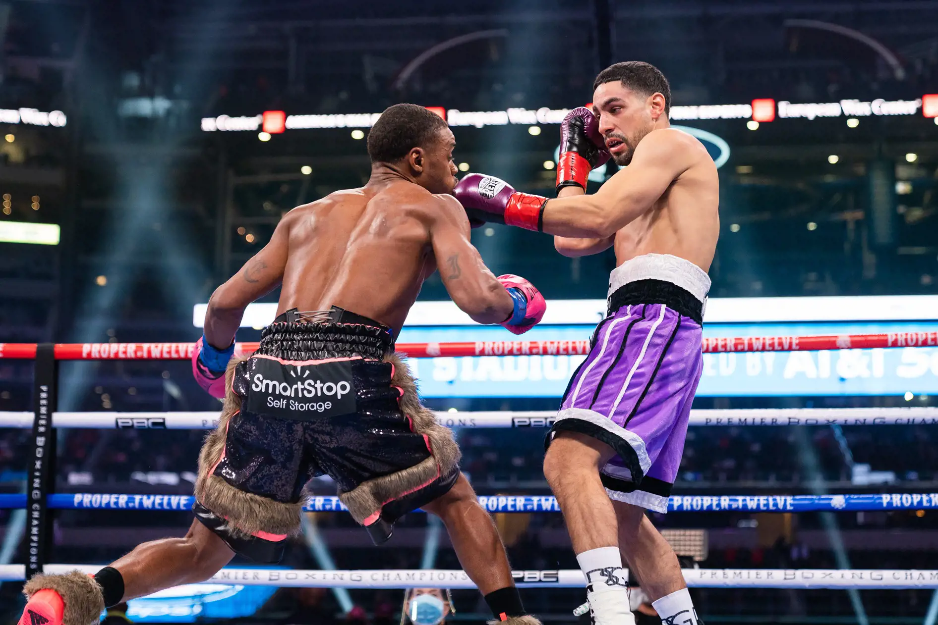 Errol Spence Jr image from a boxing match