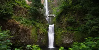 Multnomah waterfall near Portland, Oregon