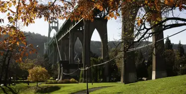 Image of park under a bridge in Portland, OR area | SmartStop