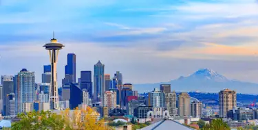 Seattle Skyline with mountains in the background